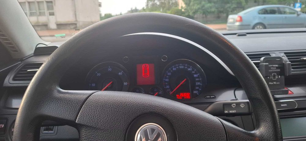 Autoturism Wolwagen passat