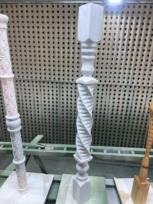 Balustrii lemn sculptati CNC