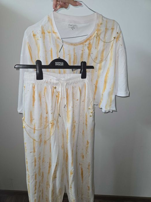 Set custom tricou si pantaloni