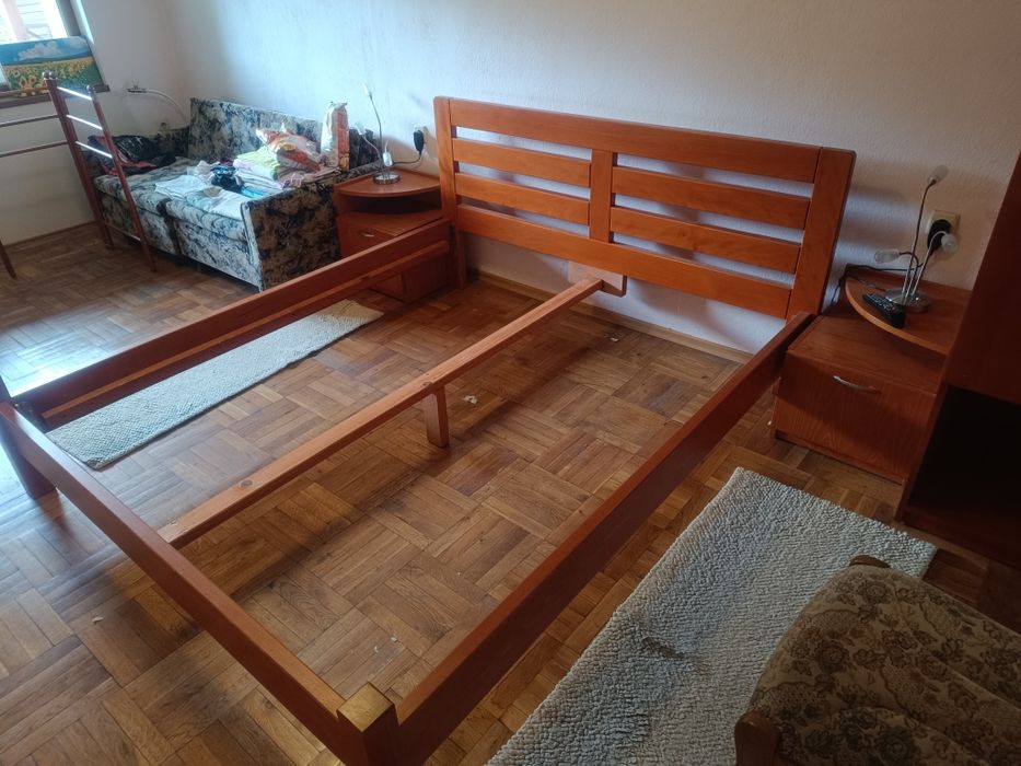 Продавам спалня  Масив