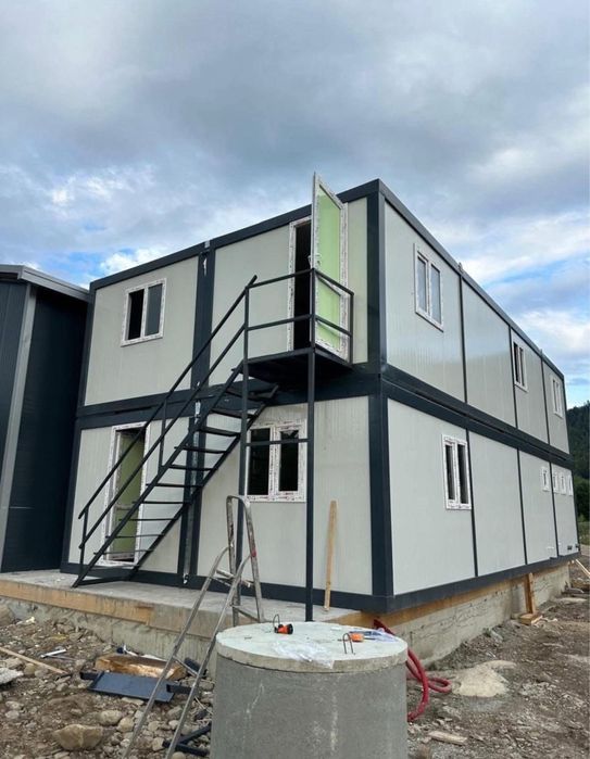 Vand containere modulare cu grup sanitar