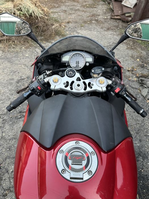 Yamaha R1 2004 года