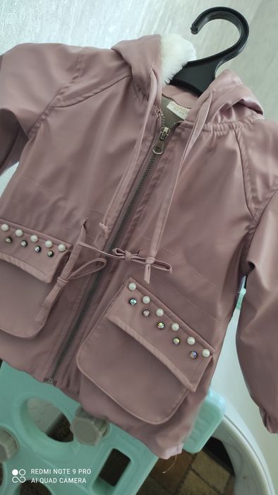 Продается весенне осенняя курточка