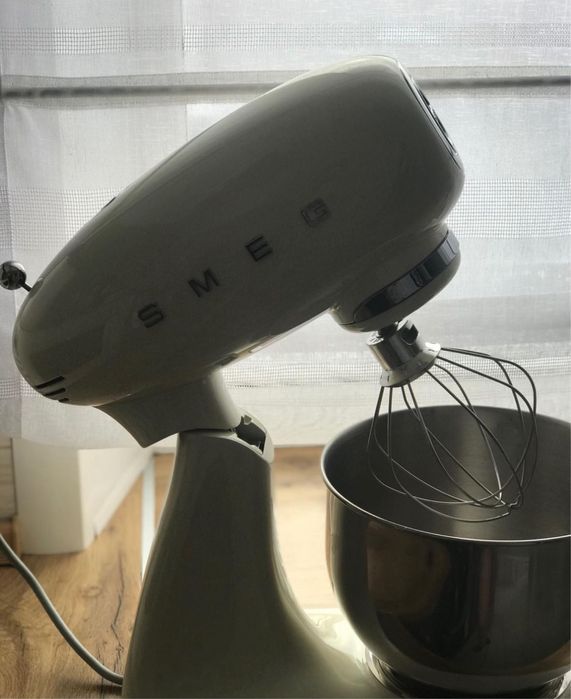 Профессиональный миксер Smeg
