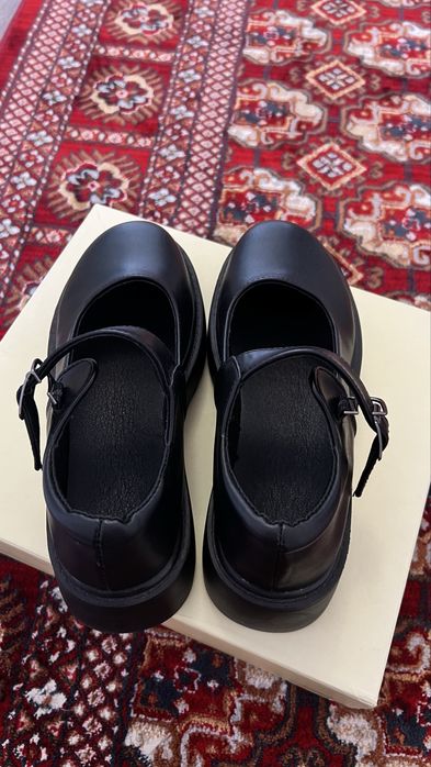 черный туфли для школы, и тд