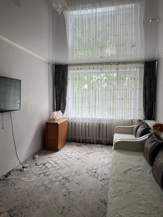 Продам квартиру 3-х комнатную