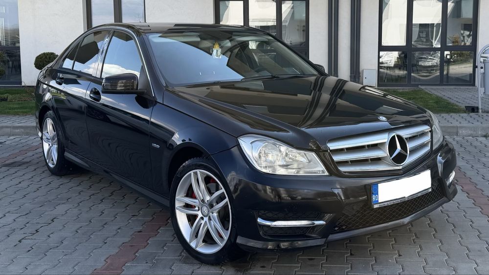 Mercedes C200 2.2 D 140 CP 2014 E5 Facelift Pachet AMG Manual 6+1 Trepte Pret 5.450 € Neg
