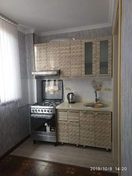 МЕТРО НОВЗА.  Срочно Продаю. 2 х комнатная