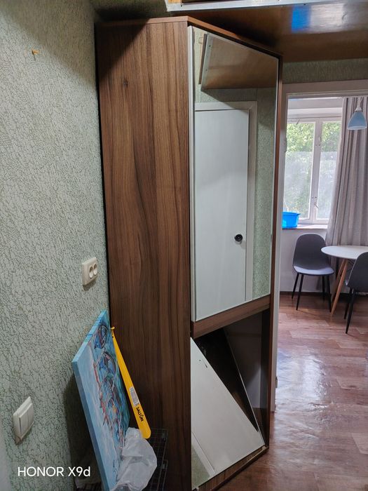Угловой шкаф б/у