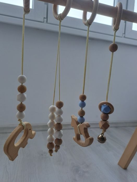 Centru de activitati din lemn pentru bebelusi - Natural