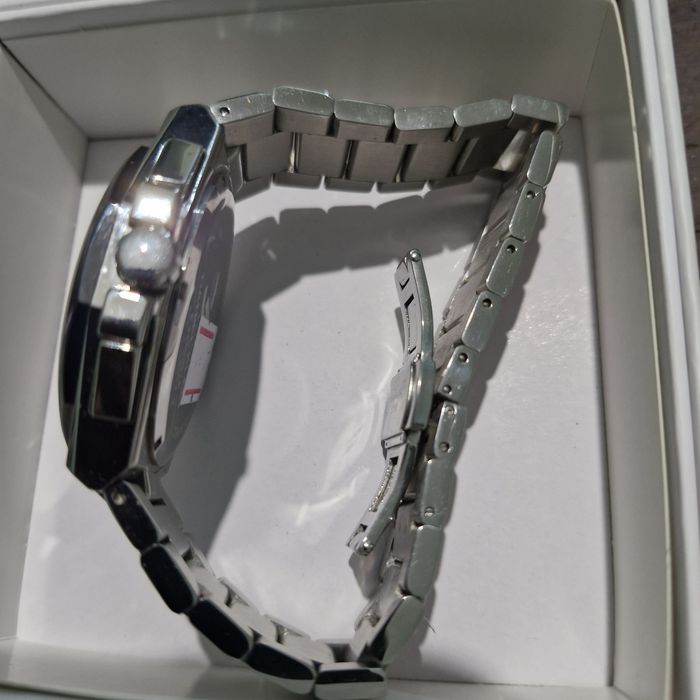 Часы наручные мужские DK продам !!