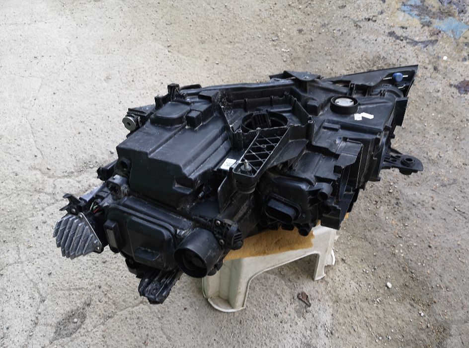 Оригинален фар Vw Arteon Артеон Fuii Led