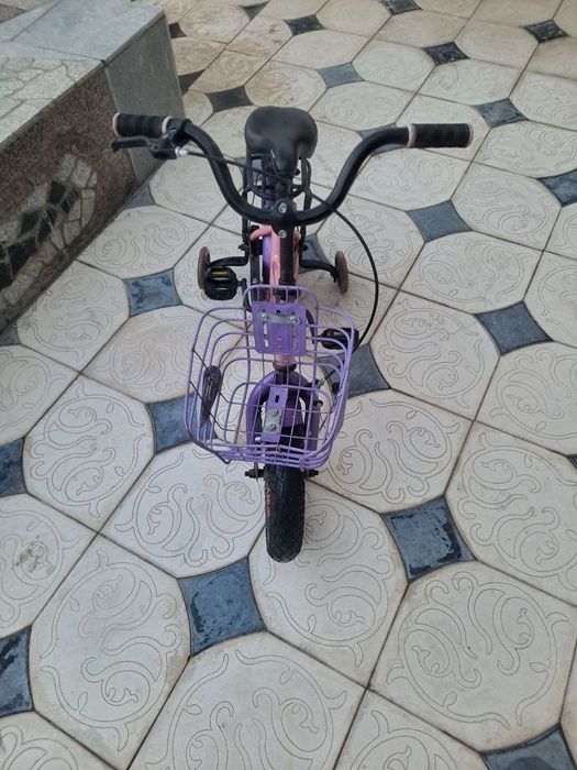 Velosiped yosh bolalar uchun. Sotiladi