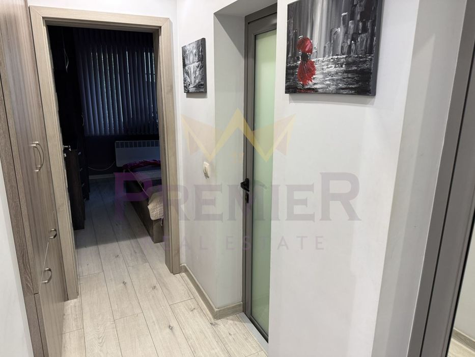 Продава се Четиристаен апартамент в Варна, Младост 1 - 98 кв.м за 2347 €/кв.м - Снимка #7