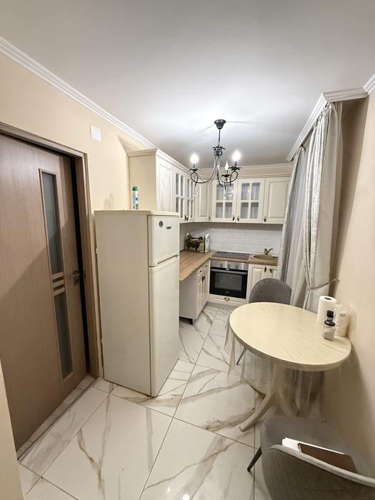 Apartament cu doua camere decomandat