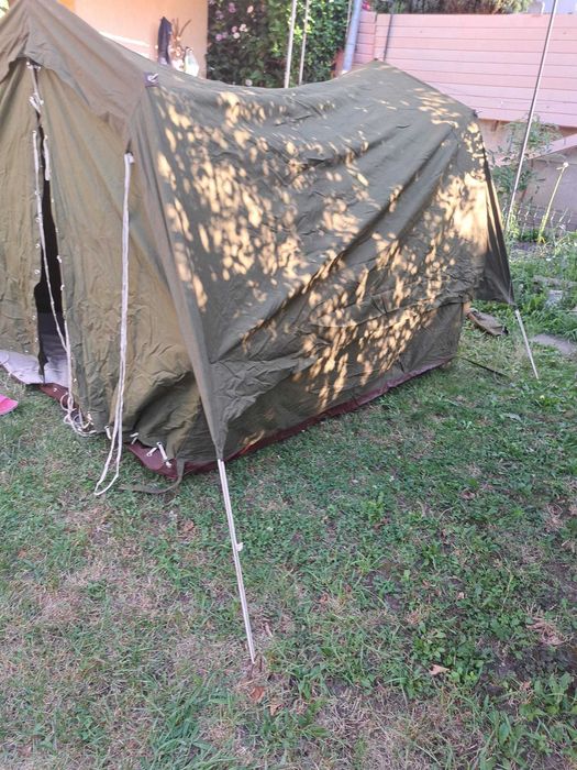 Aragaz Camping cu butelie, cort de 4 persoane