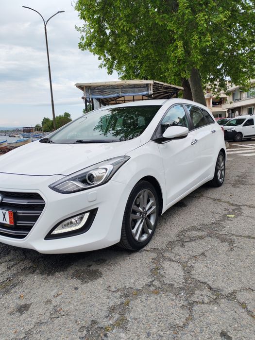 Цената е валидна до 31 Август.Hyundai i30 face-lift, 1.6 дизел, автоматик с абсолютно абсолютно всички възможни екстри