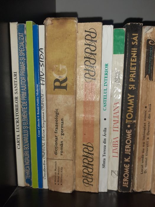 Carti, enciclopedie, 5 Ron/carte, in bloc