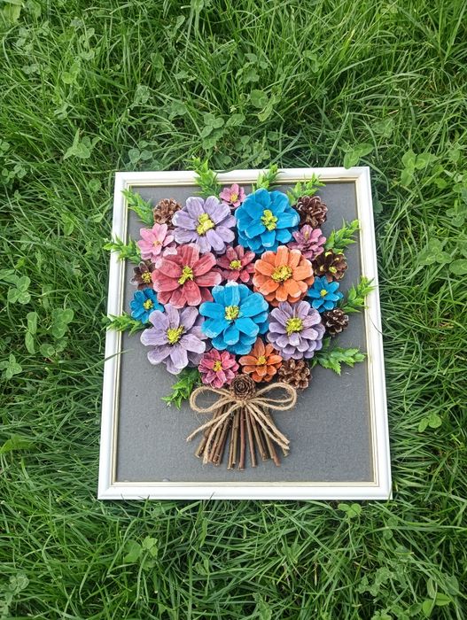 Tablou handmade cu conuri