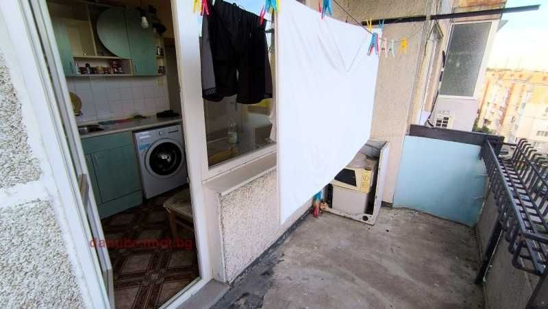 Дава се под наем Двустаен апартамент в Русе, Възраждане - 45 кв.м за 229.5 € - Снимка #2