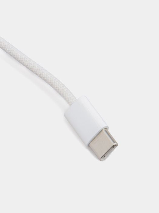 Кабель для зарядки Apple USB‑C — USB‑C, длина 1 м, мощность 60 Вт