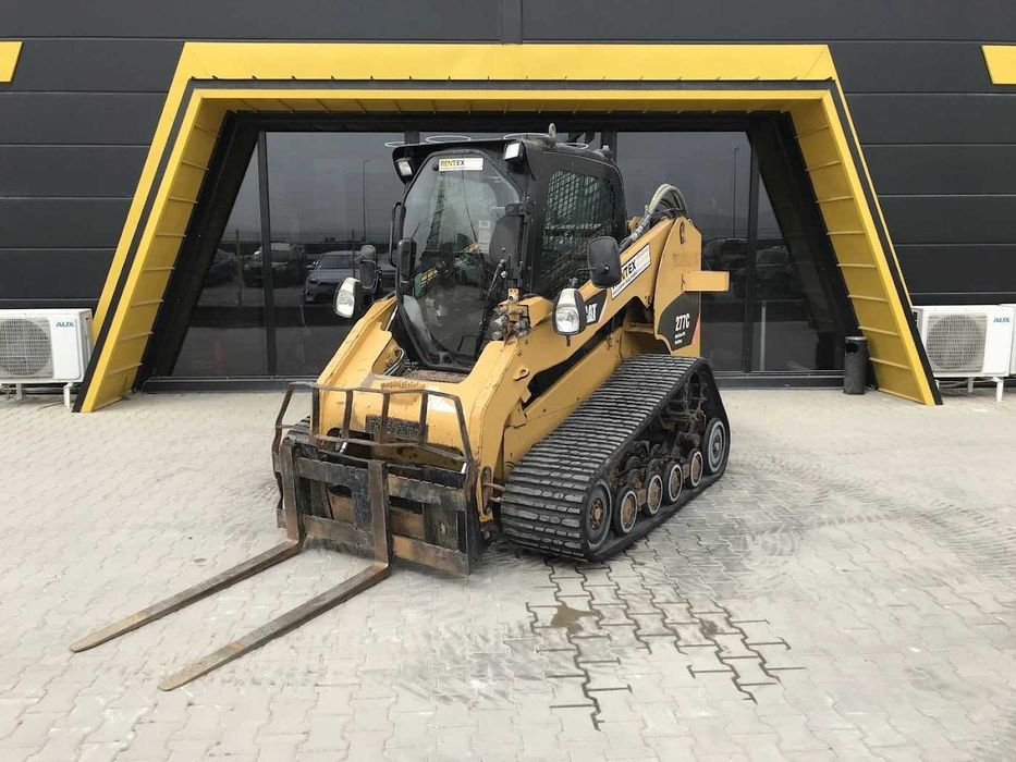 Мини челни товарачи Cat 277C 4200кг.