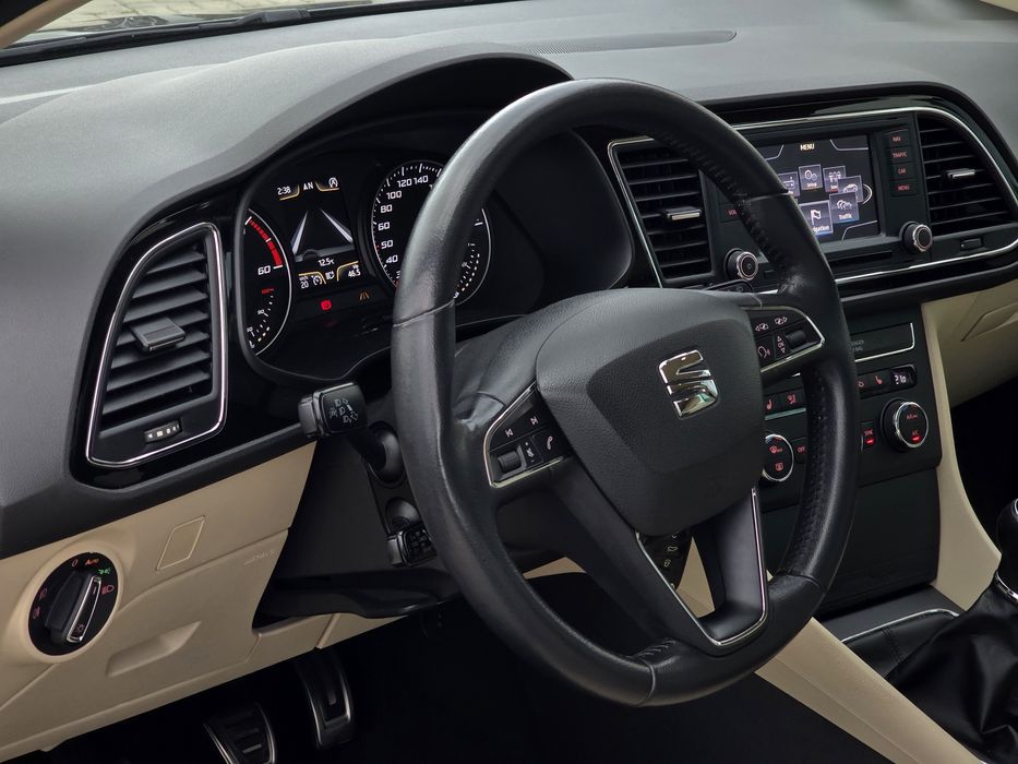 Seat Leon / Lane / HighBeam Assist / Piele / Led