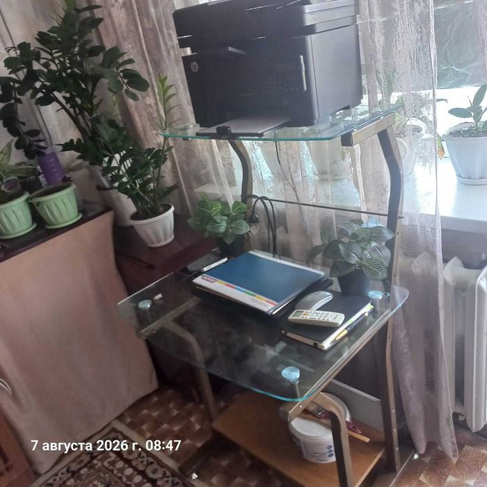 столик компьютерный