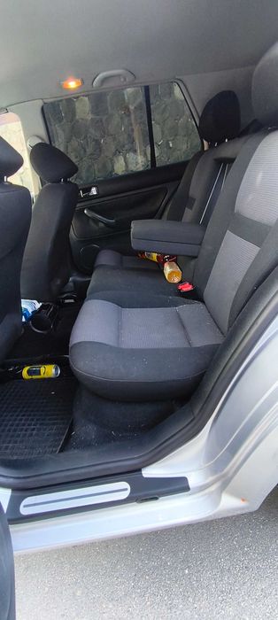 Golf 4 1,6 benzina/2001 ( mai am unul de piese)