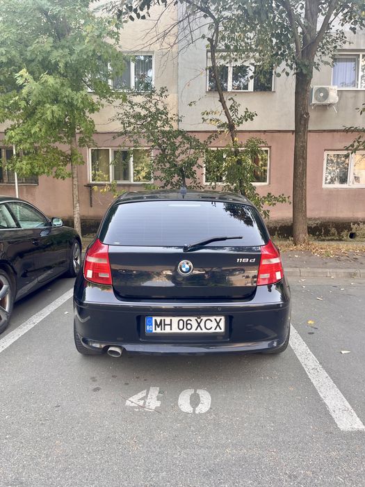 BMW 118d — 2009 (cutie automată)