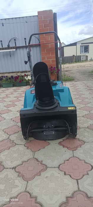 Снегоуборочная машина