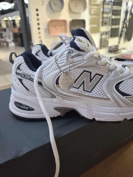 Adidasi New Balance 37