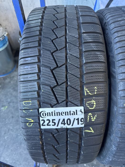 225/40/19 Continental M+S