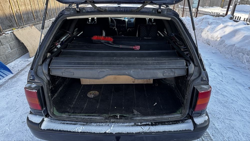 пассат б4, 1.8 моно