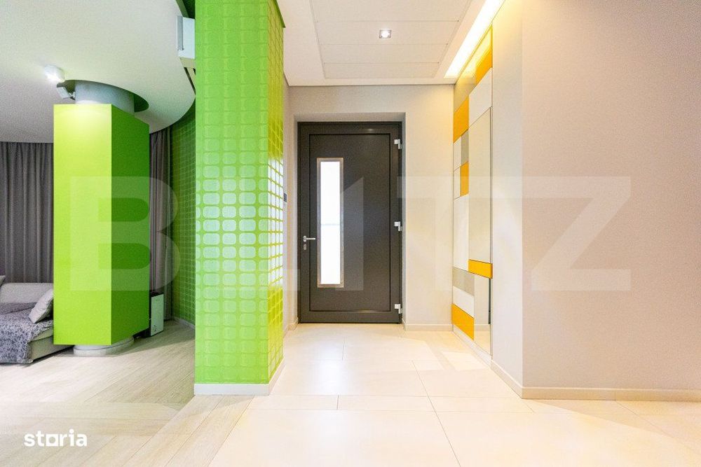 Vila, 8 camere, 790 mp utili, zona Lunei