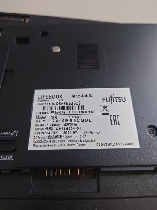 Placă de bază Fujitsu lifebook U7410 funcțională (partea de jos) cu procesor i5 gen 10