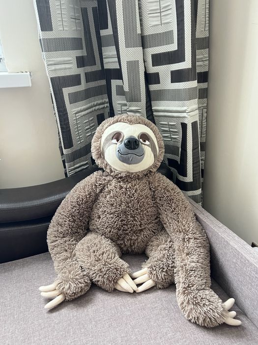 Продам игрушку ленивца