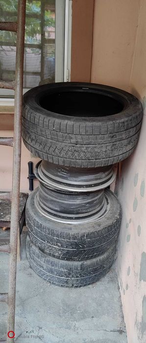 Jante auto cu trei anvelopa