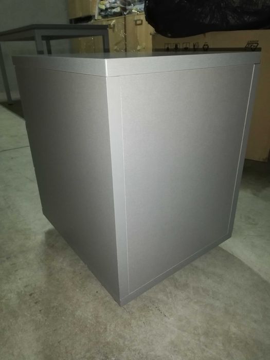 3 Бюра и 3 контейнера 1050Евро