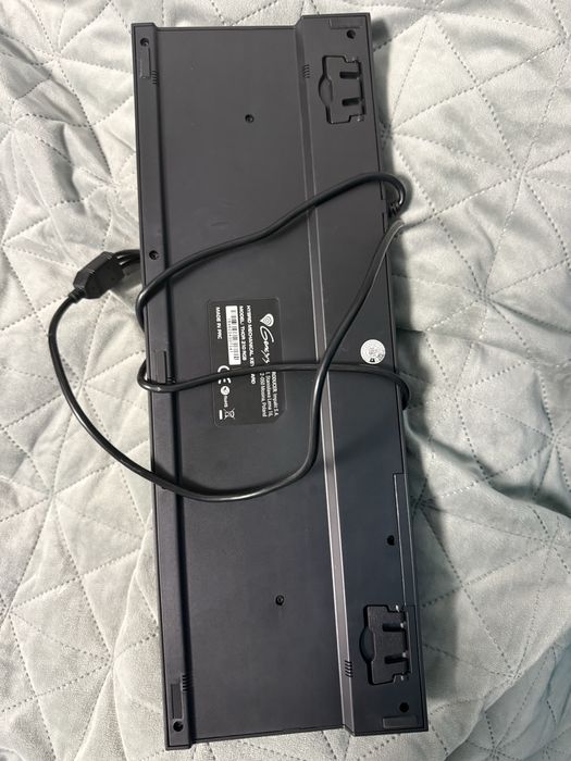 THOR 210 RGB white sitches