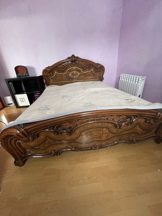 Продам 2х спальную кровать