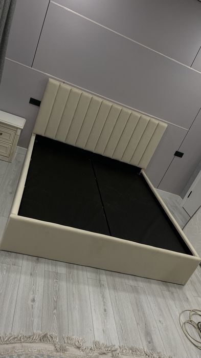 Кровать Кровать Двуспальная