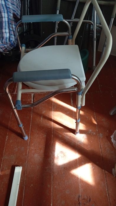 Туалет складной, для реабилитации
