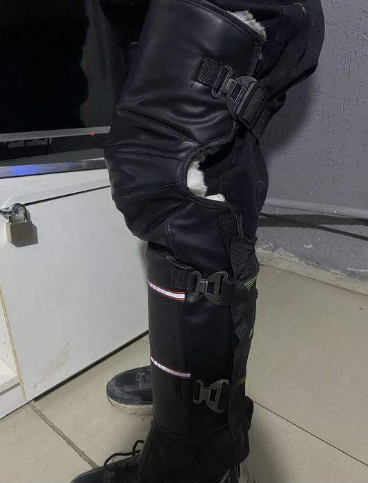 Срочно продам наколенник