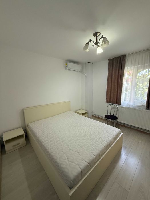 13 Septembrie, centrala proprie,liber