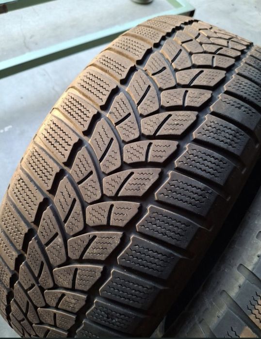 2 Anvelopele de iarnă ms  205 55 r16  Firestone