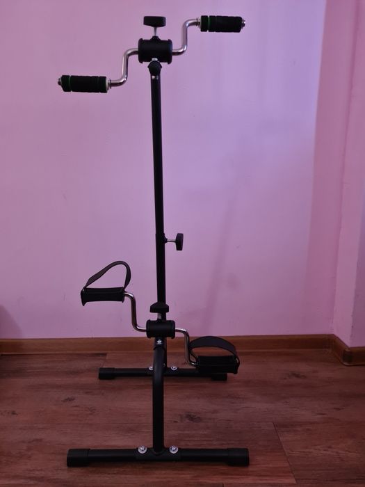 Мини велоергометър за раздвижване на краката и ръцете