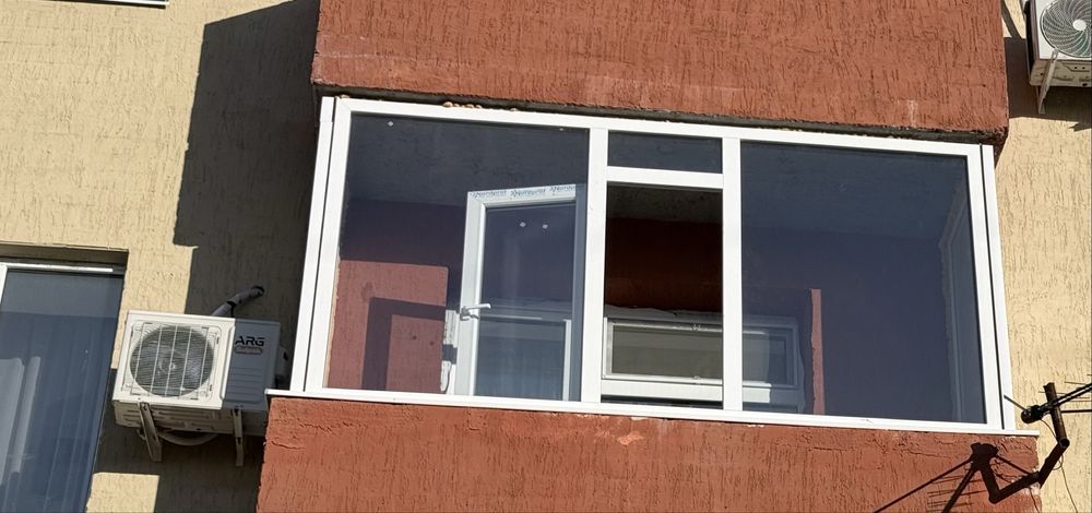 Продам пластиковый балкон