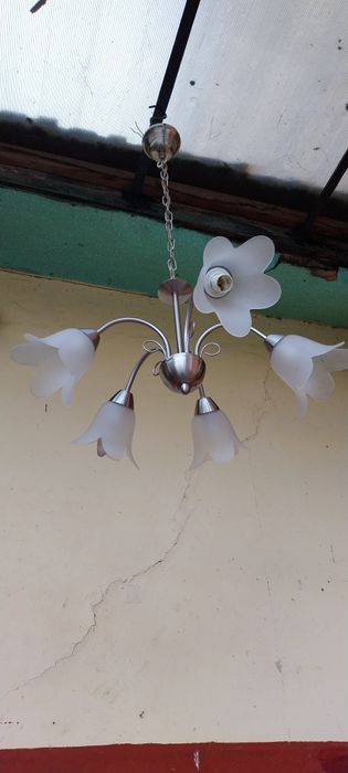 Candelabru, lustra de tavan