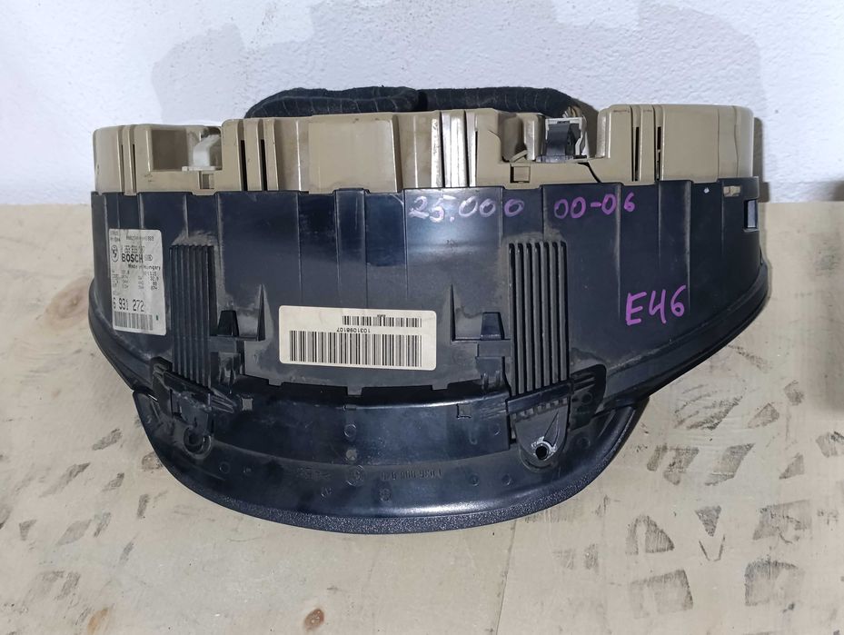 Приборная панель щиток приборов BMW E46 3 серии